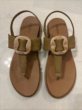 OluKai  La’i T-Bar sandal